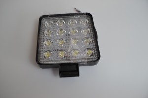 Фонарь светодиодный 48 W квадр. 10-30 v