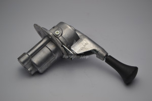 Кран ручного тормоза 3 вывода 100-3537010 RADLINE