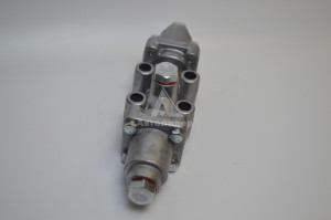 15-1772010 Воздухораспределитель 15-1772010 "RADLINE"